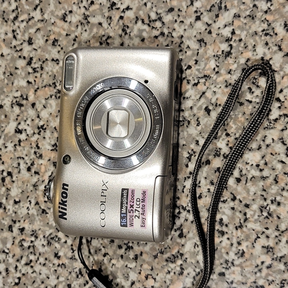 Digital camera